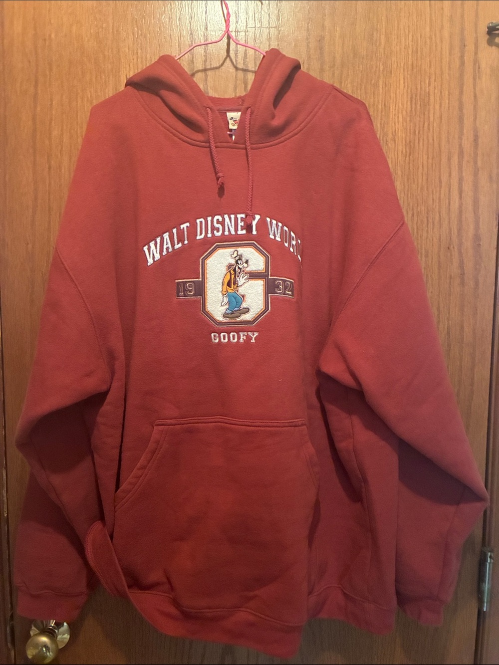 Vintage Disney Men’s Goofy Crewneck Sweatshirt - Red
